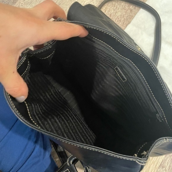 PRADA LEATHER BAG BLACK AND WHITE - Picture 9 of 16